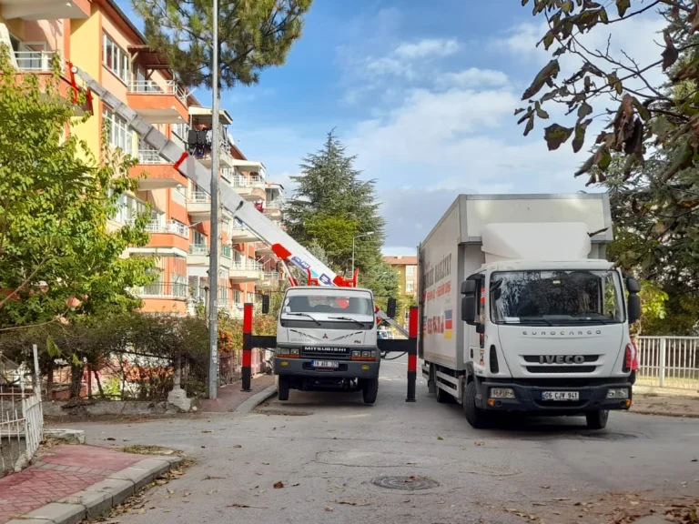 Evinizi Taşımanın Güvencesi: Profesyonel Ev Eşyası Taşıma